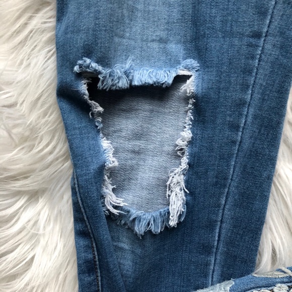 FASHION NOVA Hi-Rise Rosalie Jeans - Picture 6 of 8